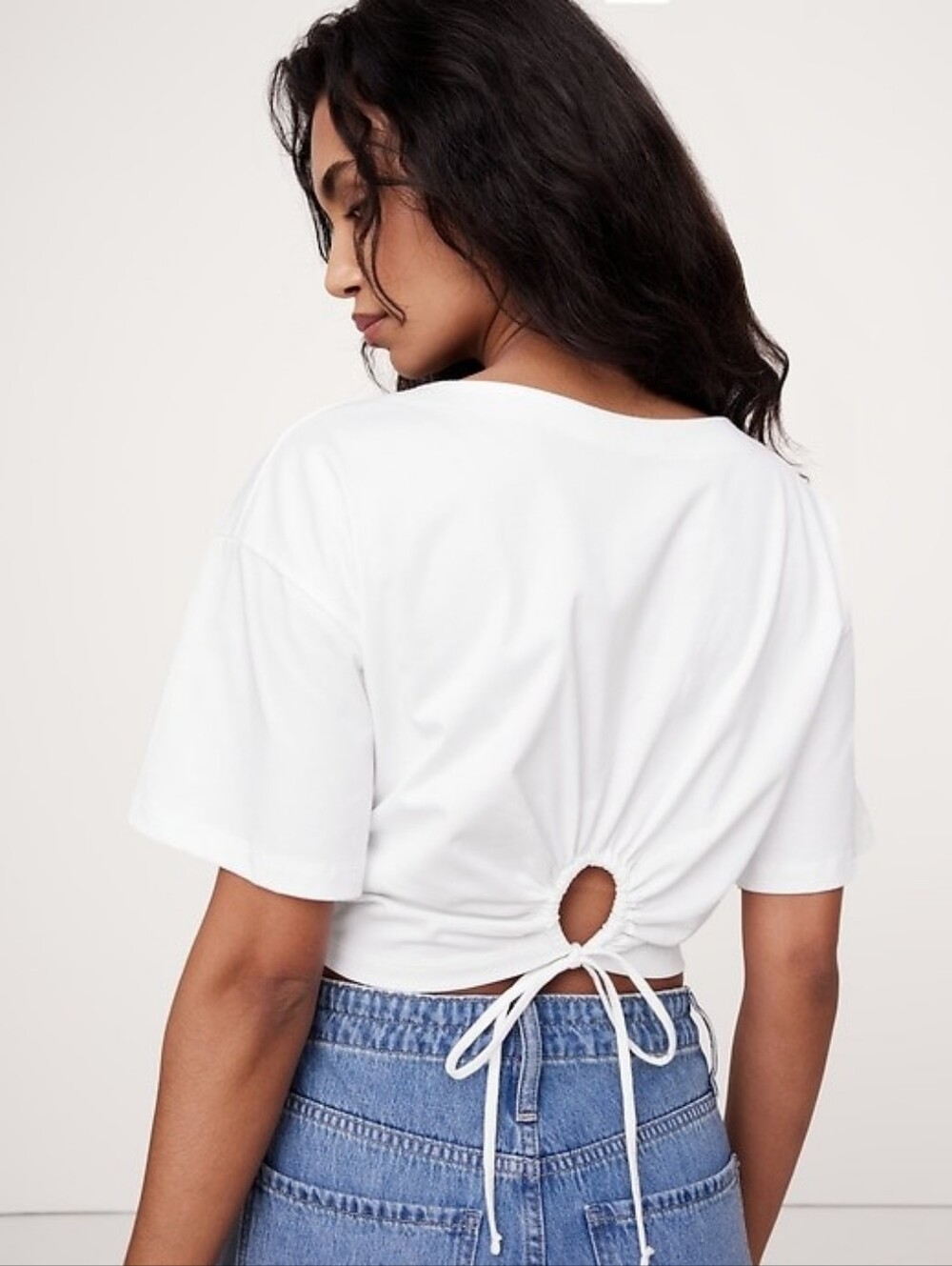NWOT Banana Republic Cotton Cropped Keyhole-Back TopWhiteSize Medium